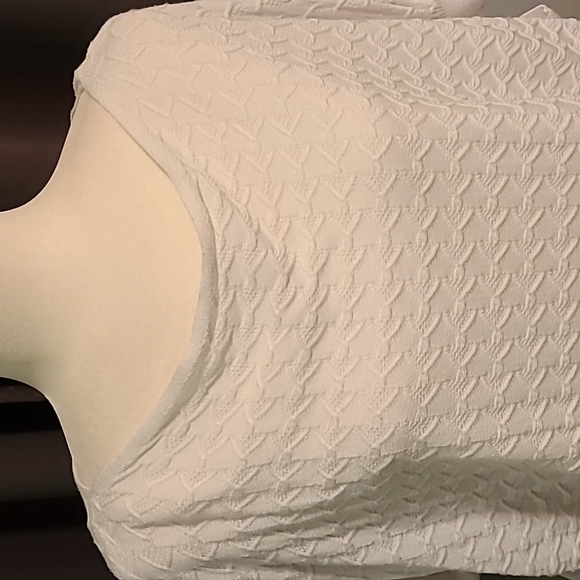 Smash! NWT White Lightweight Sweater - Small - Picture 3 of 10